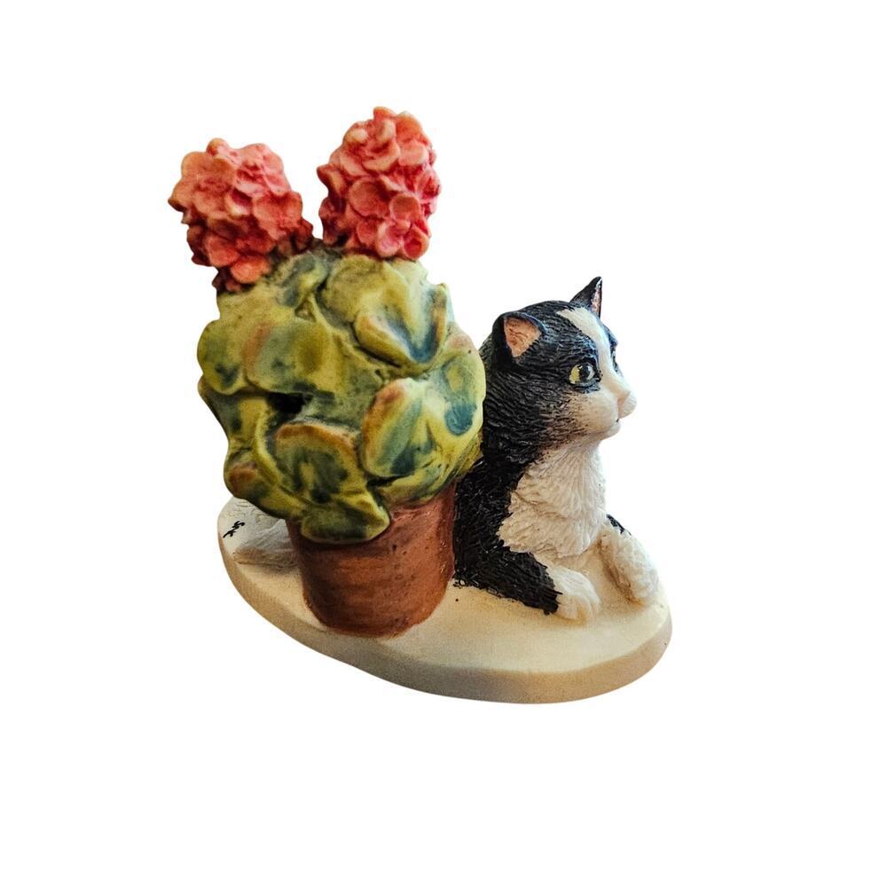 Vintage Lowell Davis Sun Worshipper Cat Figurine Collectible Floral Kitty 2" 89